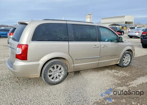 2016 Chrysler Town & Country Touring z USA, uszkodzony, nr VIN 2C4RC1BG6GR268274